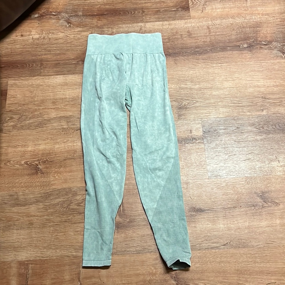 Green Victoria secret pink work out leggings